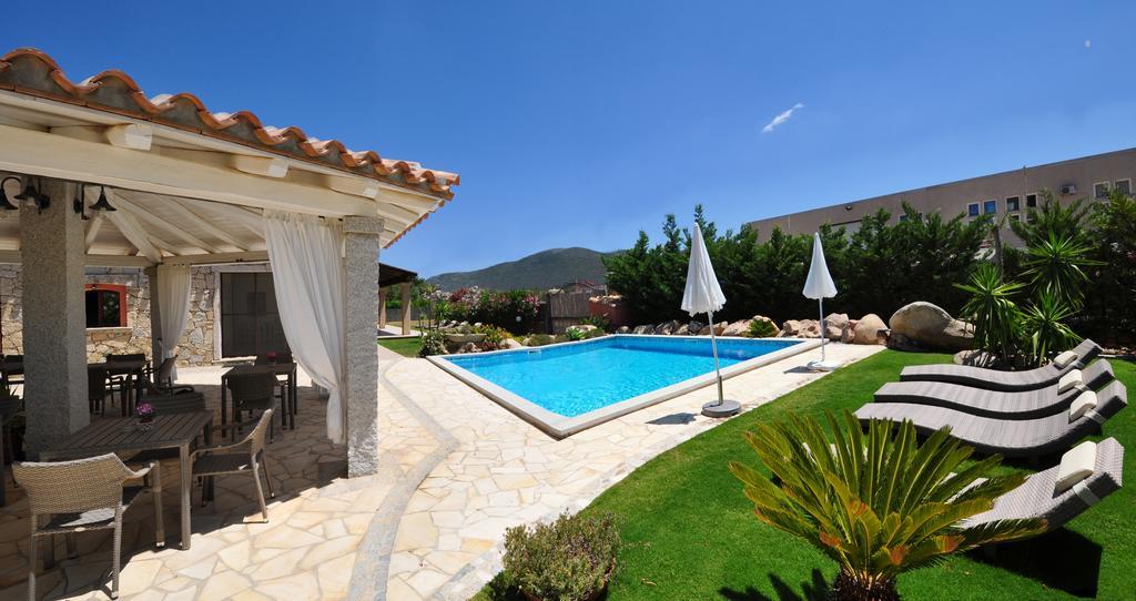 וילסימיוס B&B I Graniti Sardi מראה חיצוני תמונה