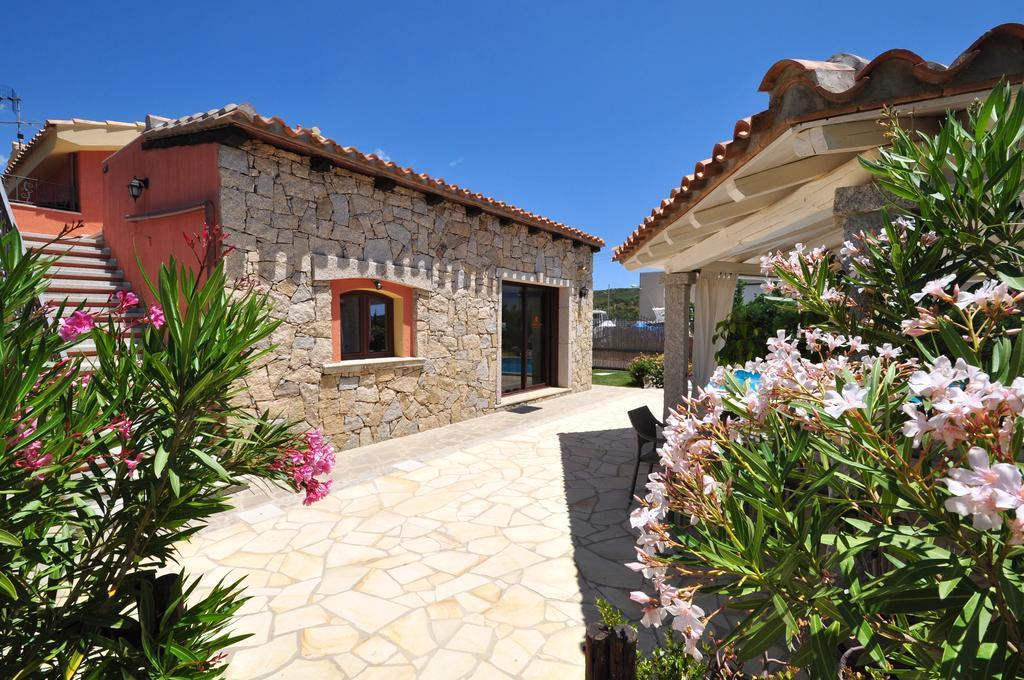 וילסימיוס B&B I Graniti Sardi מראה חיצוני תמונה