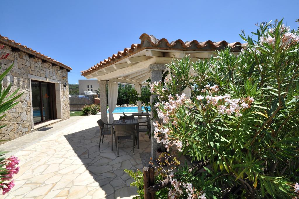וילסימיוס B&B I Graniti Sardi מראה חיצוני תמונה