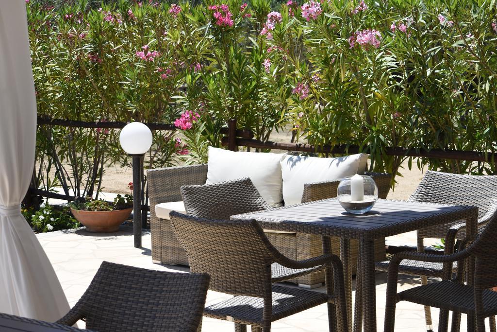וילסימיוס B&B I Graniti Sardi מראה חיצוני תמונה