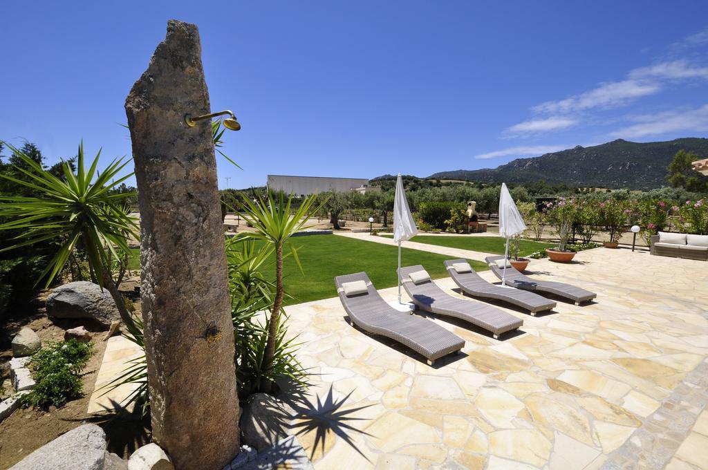 וילסימיוס B&B I Graniti Sardi מראה חיצוני תמונה