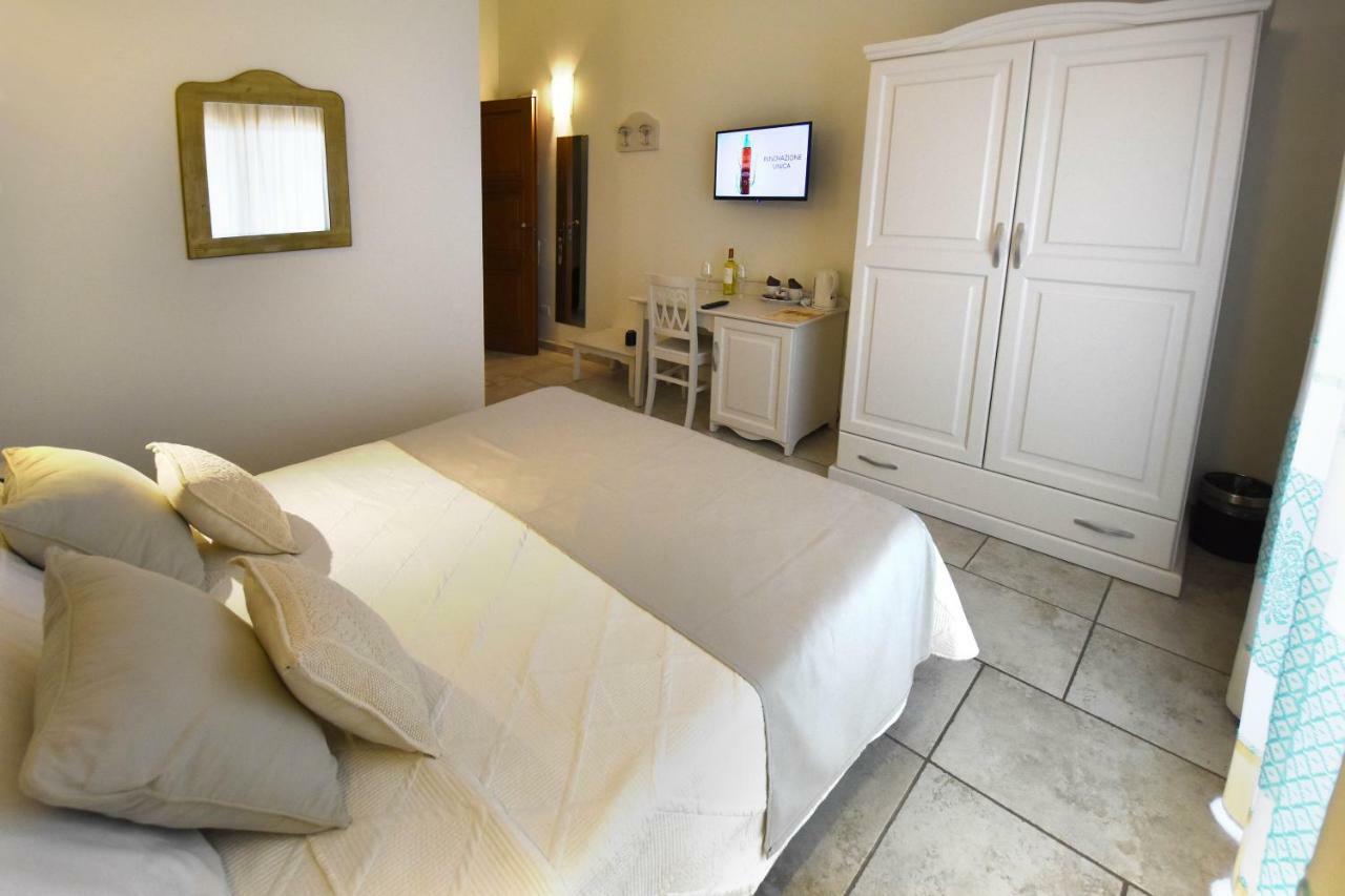 וילסימיוס B&B I Graniti Sardi מראה חיצוני תמונה