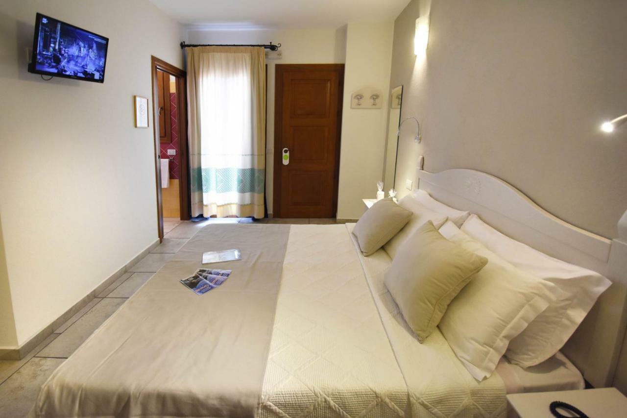 וילסימיוס B&B I Graniti Sardi מראה חיצוני תמונה